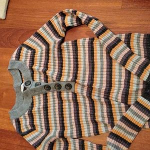 American Eagle Small Striped Sweater